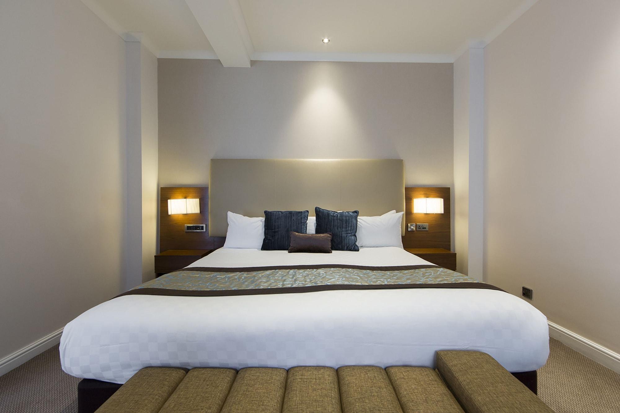 Thistle London Piccadilly Экстерьер фото