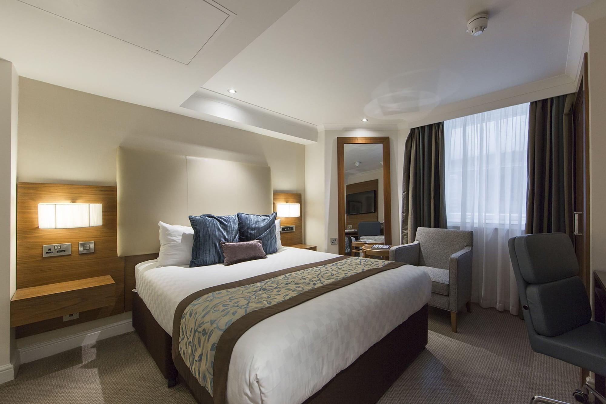 Thistle London Piccadilly Экстерьер фото